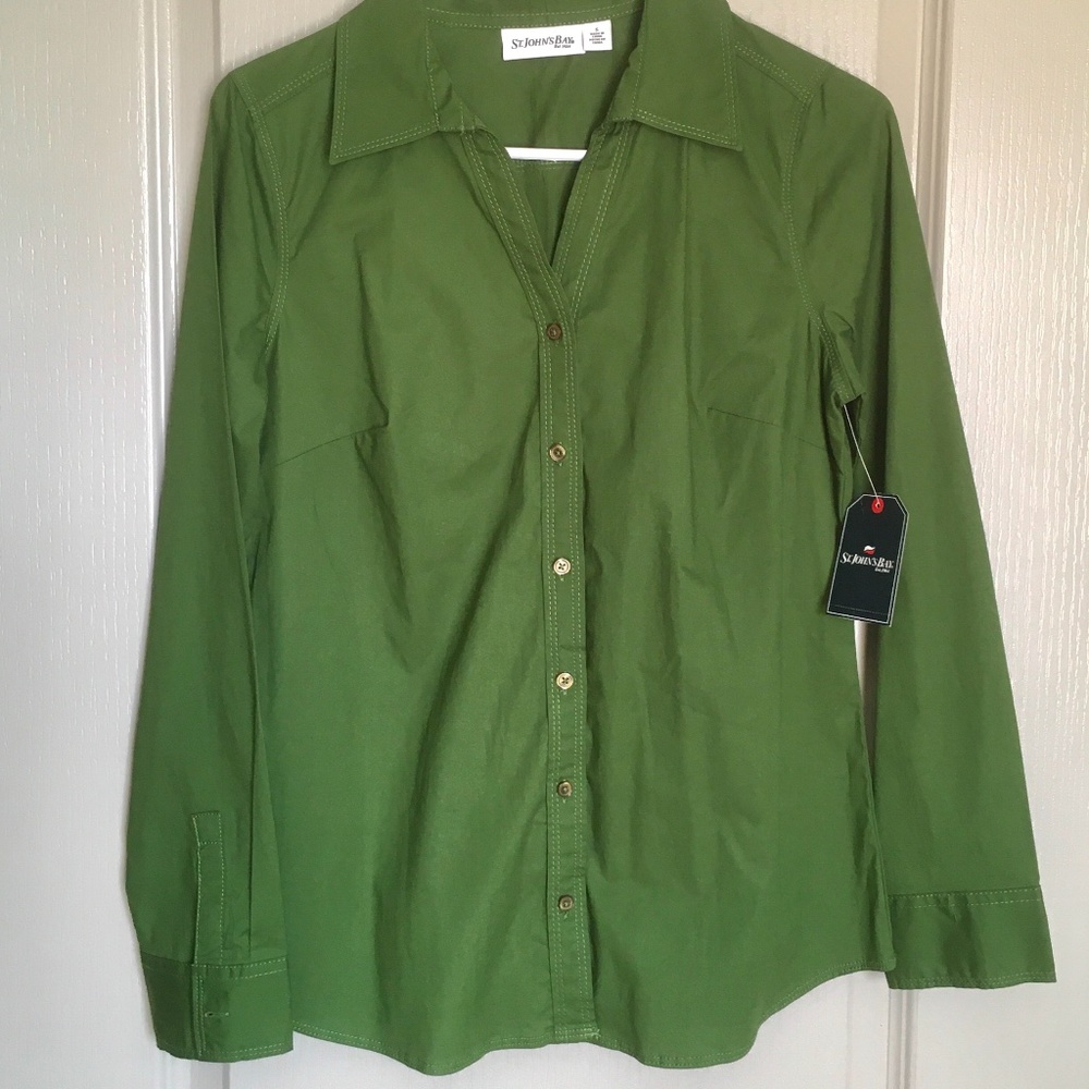 Women’s shirt